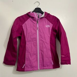 NWOT North Face Girls’ Two-Toned DryVent Rain Jacket, Size S